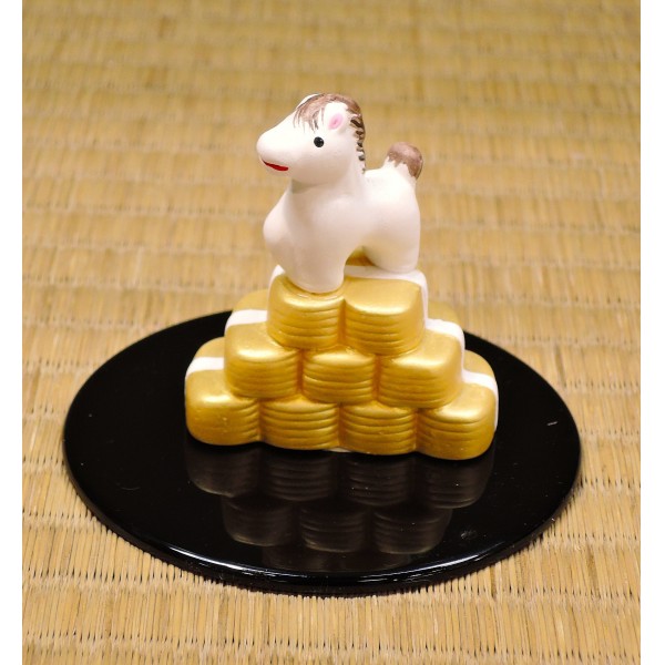 値下げ【昭和】五角形　陶器　三段　かさね重　合格縁起物 値下げ【昭和】五角形 陶器 三段 かさね重 合格縁起物 - メルカリ