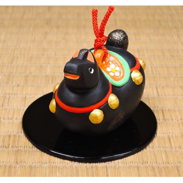 干支土鈴 招福 飾り馬 黒 博嶺作 京陶人形 | 小刀屋忠兵衛 | 京ものさんぽ