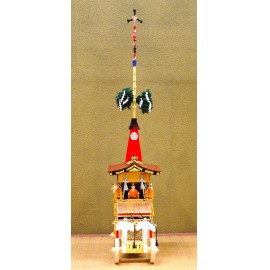 祇園祭ミニチュア山鉾 極上 鶏鉾 大 (木製・本塗り・本絹) | 小刀屋